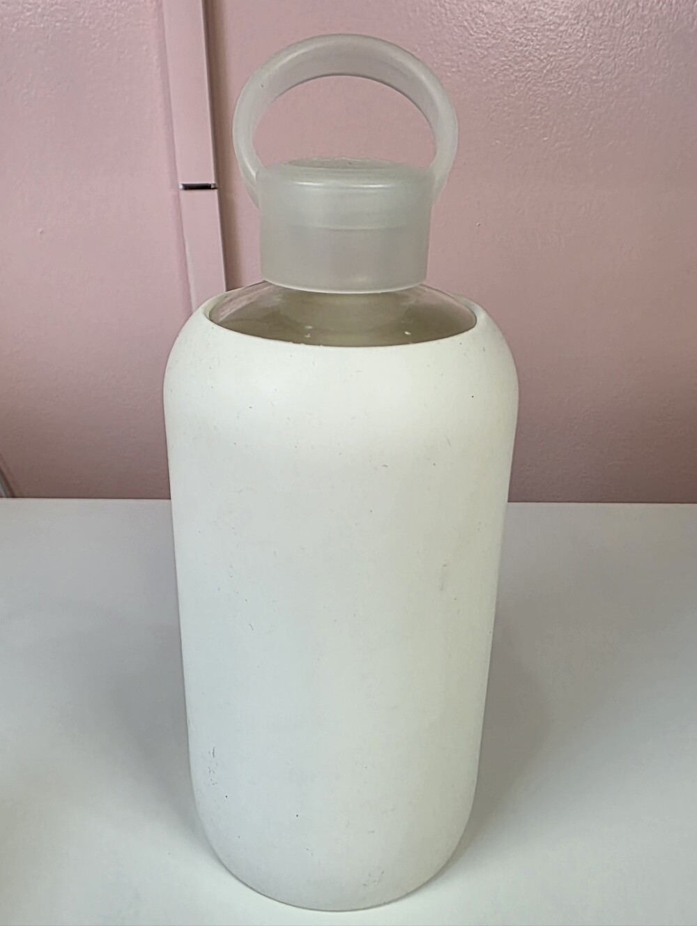 bkr White Silicone Glass Water Bottle Loop Cap 1L/32oz